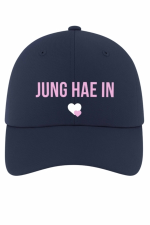 BONÉ BORDADO JUNG HAE IN - OPÇÃO 149 - 5 DIAS ÚTEIS PARA ENVIO