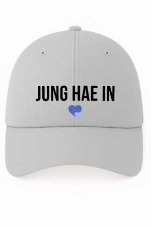 BONÉ BORDADO JUNG HAE IN - OPÇÃO 152 - 5 DIAS ÚTEIS PARA ENVIO