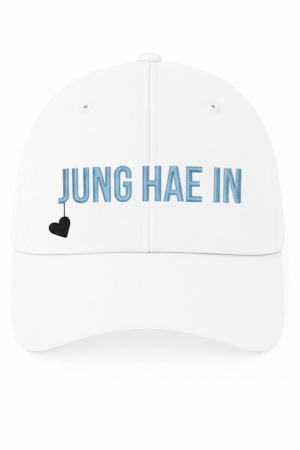 BONÉ BORDADO JUNG HAE IN - OPÇÃO 59 - 5 DIAS ÚTEIS PARA ENVIO