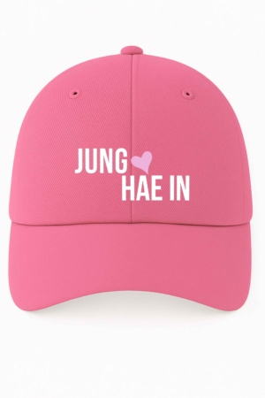 BONÉ BORDADO JUNG HAE IN - OPÇÃO 195 - 5 DIAS ÚTEIS PARA ENVIO