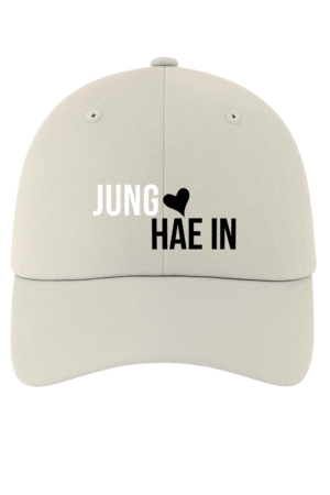 BONÉ BORDADO JUNG HAE IN - OPÇÃO 208 - 5 DIAS ÚTEIS PARA ENVIO