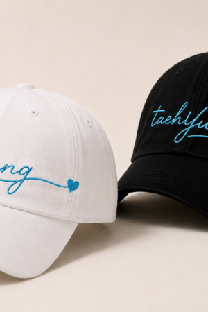 BONÉ BORDADO TAEHYUNG - OPÇÃO 1 - PRODUÇÃO PREMIUM SOB ENCOMENDA E LIMITADA