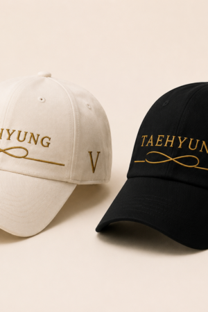 BONÉ BORDADO TAEHYUNG - OPÇÃO 18 - PRODUÇÃO PREMIUM SOB ENCOMENDA E LIMITADA