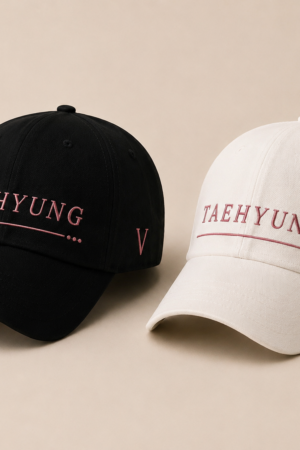 BONÉ BORDADO TAEHYUNG - OPÇÃO 27 - PRODUÇÃO PREMIUM SOB ENCOMENDA E LIMITADA