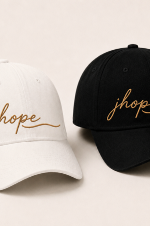 BONÉ BORDADO JHOPE - OPÇÃO 9 - PRODUÇÃO PREMIUM SOB ENCOMENDA E LIMITADA