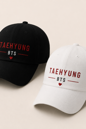 BONÉ BORDADO TAEHYUNG - OPÇÃO 40 - PRODUÇÃO PREMIUM SOB ENCOMENDA E LIMITADA